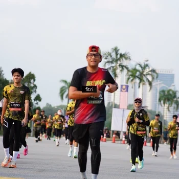 Runner Photo 6327660