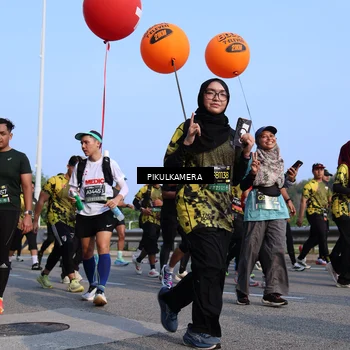 Runner Photo 6327793