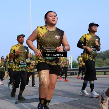Runner Photo 6327846