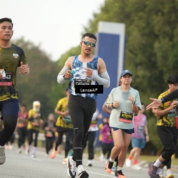 Runner Photo 6327855