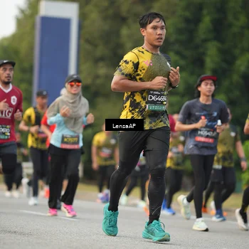 Runner Photo 6328018