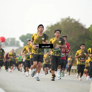 Runner Photo 6328023