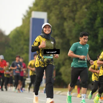 Runner Photo 6328038