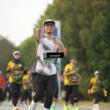 Runner Photo 6328050