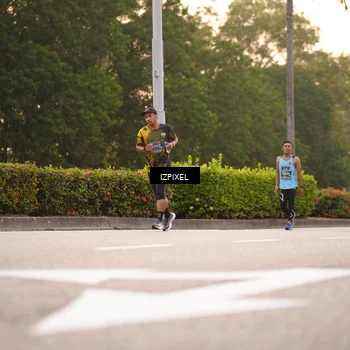 Runner Photo 6328059
