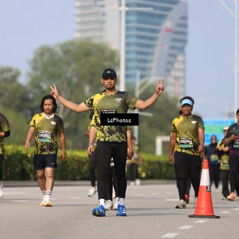 Runner Photo 6328068