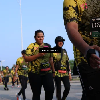 Runner Photo 6328075