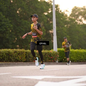 Runner Photo 6328082