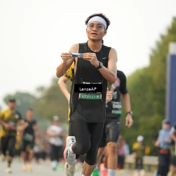 Runner Photo 6328089