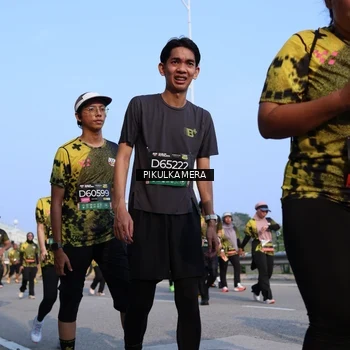 Runner Photo 6328123