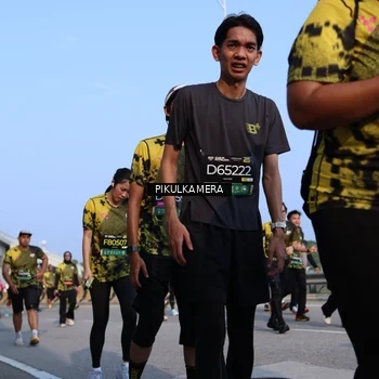 Runner Photo 6328131