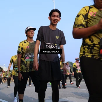 Runner Photo 6328138