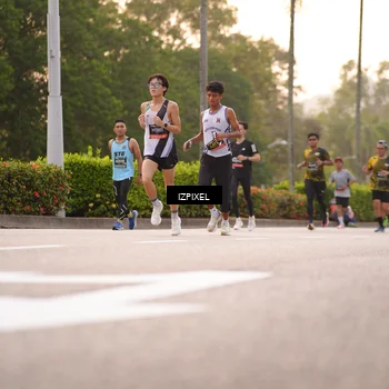 Runner Photo 6328150