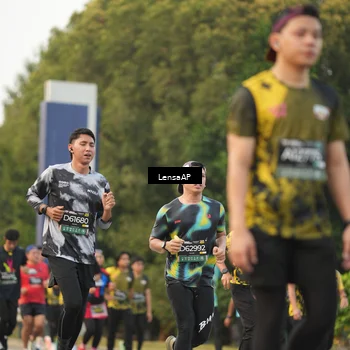 Runner Photo 6328154