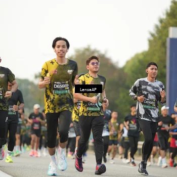 Runner Photo 6328159