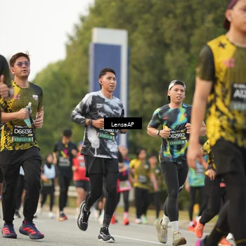 Runner Photo 6328161