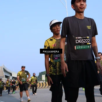 Runner Photo 6328180