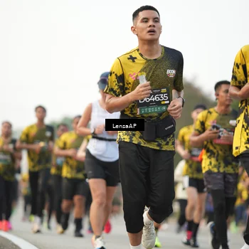 Runner Photo 6328254