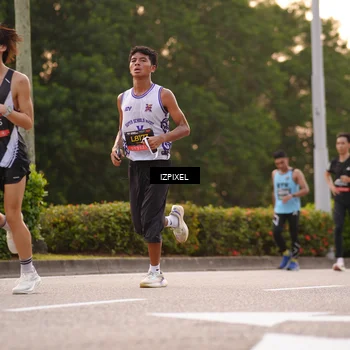 Runner Photo 6328263