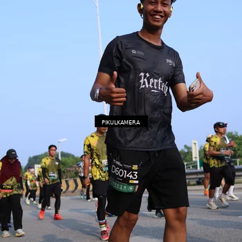 Runner Photo 6328272
