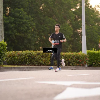 Runner Photo 6328301