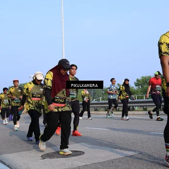 Runner Photo 6328320