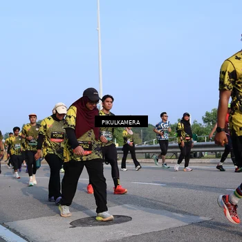Runner Photo 6328339