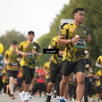 Runner Photo 6328347