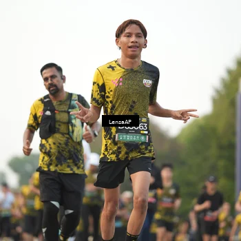 Runner Photo 6328384