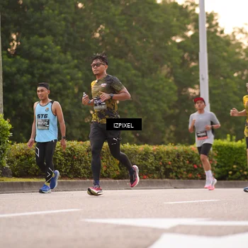 Runner Photo 6328391