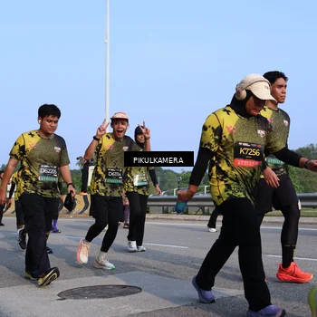 Runner Photo 6328404