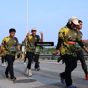 Runner Photo 6328407