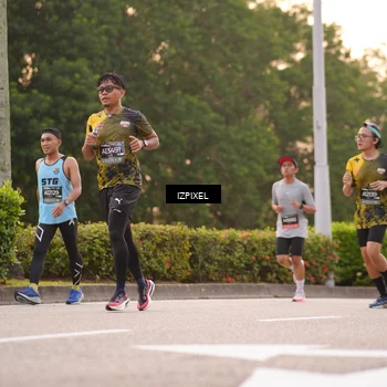 Runner Photo 6328420