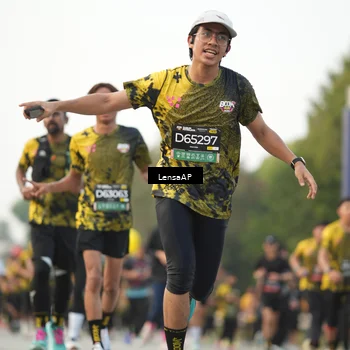 Runner Photo 6328446