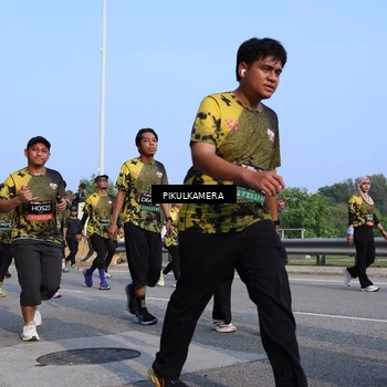 Runner Photo 6328450