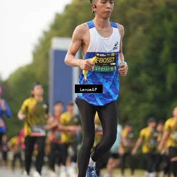 Runner Photo 6328461