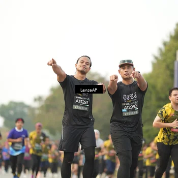 Runner Photo 6328535