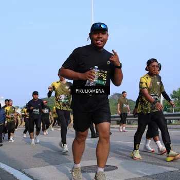 Runner Photo 6328588