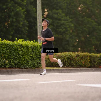 Runner Photo 6328593
