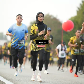 Runner Photo 6328635