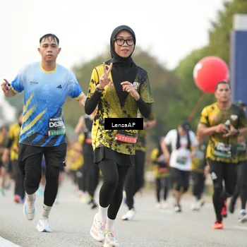 Runner Photo 6328645