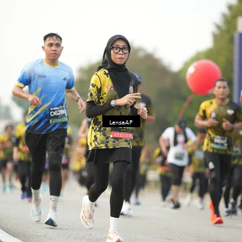 Runner Photo 6328672