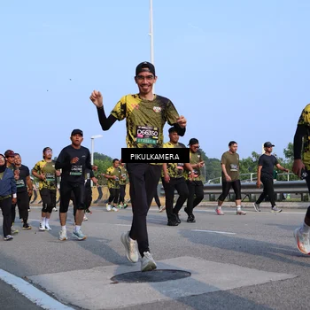 Runner Photo 6328677