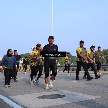 Runner Photo 6328691
