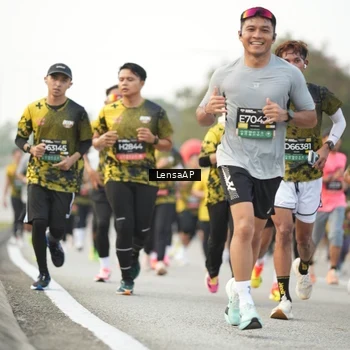 Runner Photo 6328713