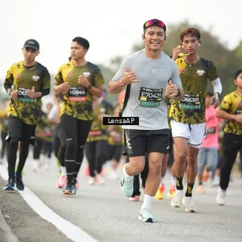Runner Photo 6328717