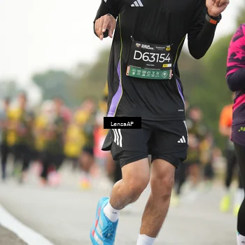 Runner Photo 6328759