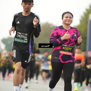 Runner Photo 6328764