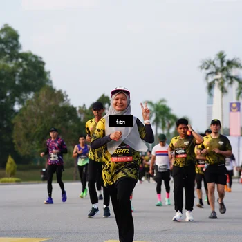 Runner Photo 6328765