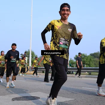 Runner Photo 6328772